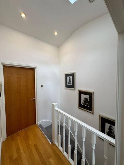 Apartmán Two Br Flat 5 Mins Walk From London Eye G96 Exteriér fotografie